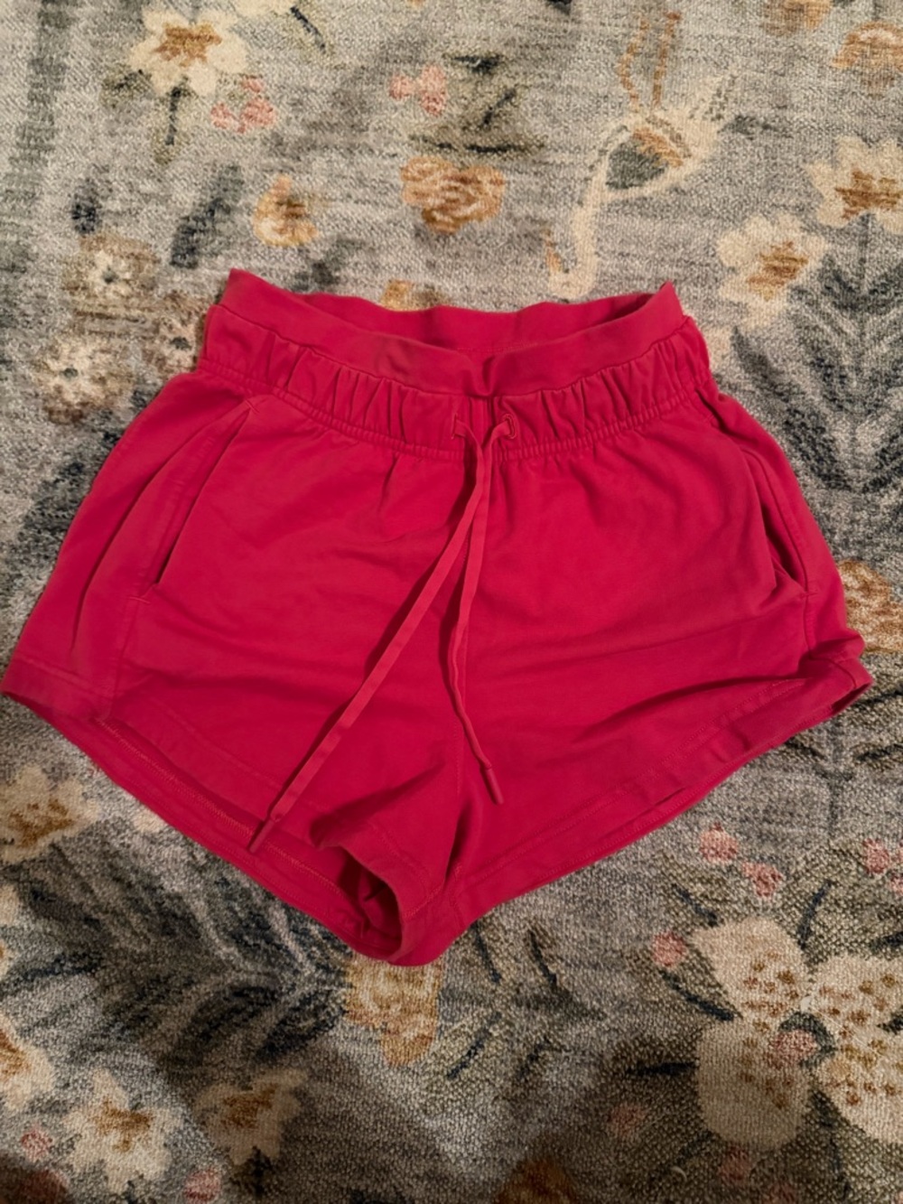 lululemon athletica Women's Hot Pink Elastic-Waist Athletic Shorts